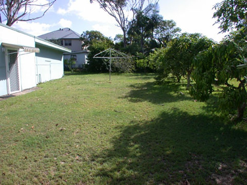 22 Lake Street, North Avoca NSW 2260