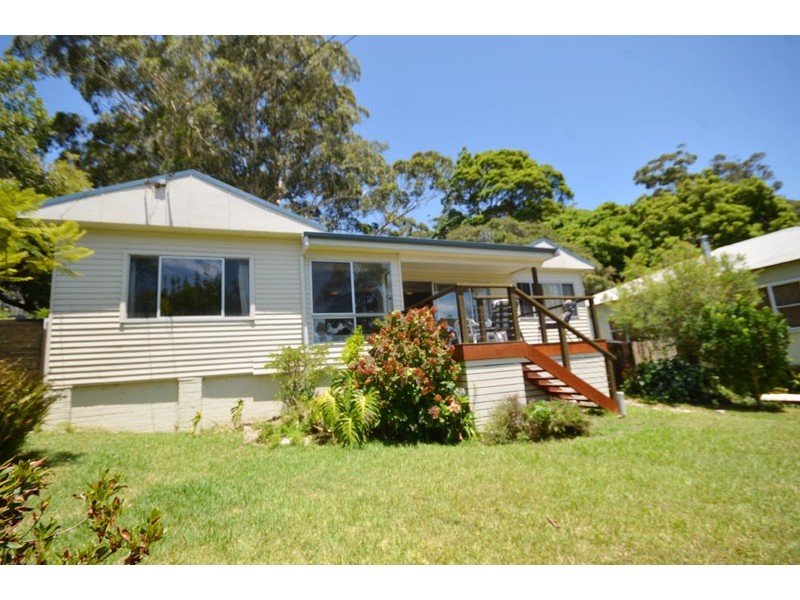 74 Avoca Drive, Avoca Beach NSW 2251