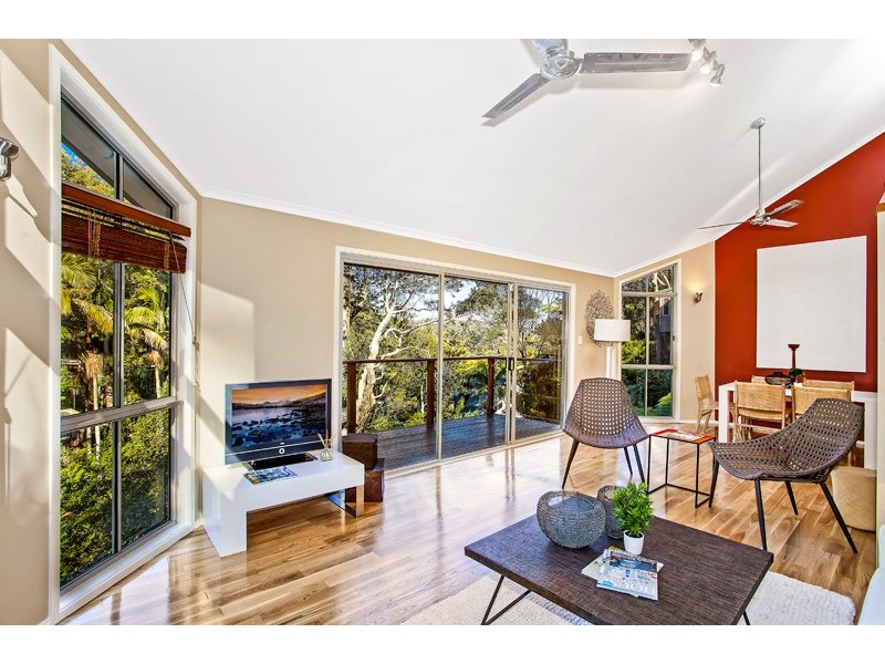 59 Surfrider Ave, North Avoca NSW 2260