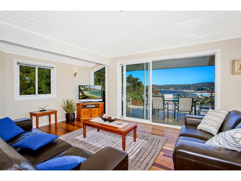82 Oceano St, Copacabana NSW 2251