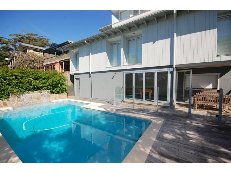 89 Hillside Rd, Avoca Beach NSW 2251
