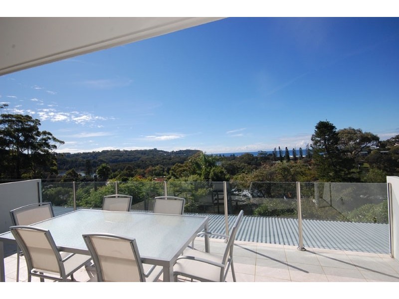 89 Hillside Rd, Avoca Beach NSW 2251