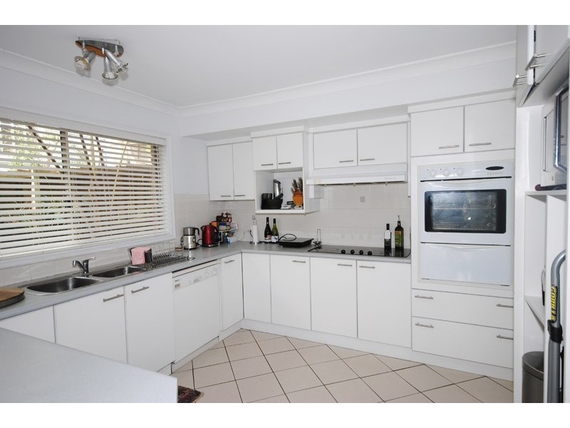 11 Laguna Avenue, Copacabana NSW 2251