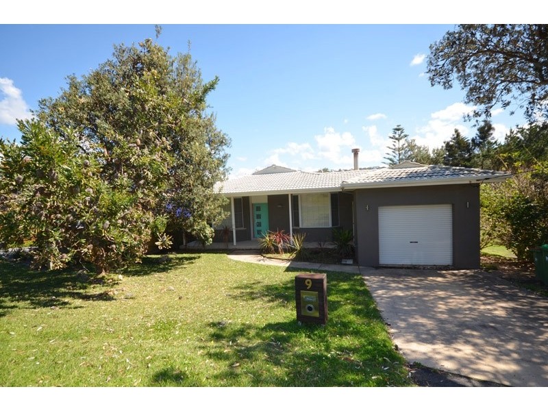 9 Segura Street, Copacabana NSW 2251