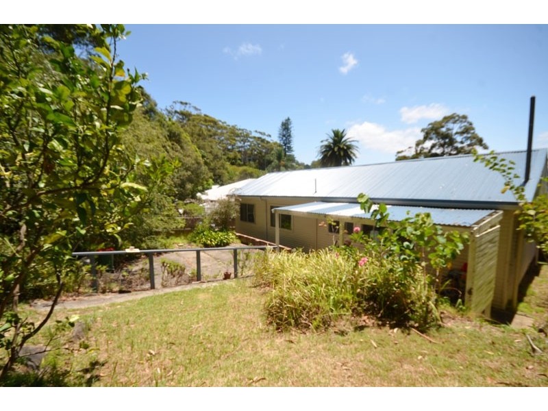 74 Avoca Drive, Avoca Beach NSW 2251