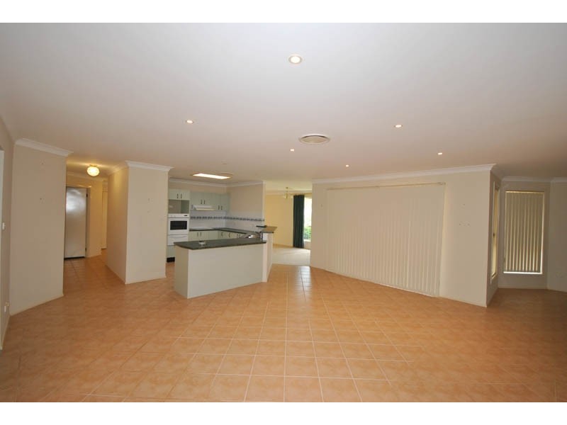 20 Segura Street, Copacabana NSW 2251