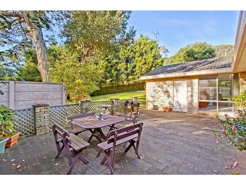 25 Hillside Rd, Avoca Beach NSW 2251