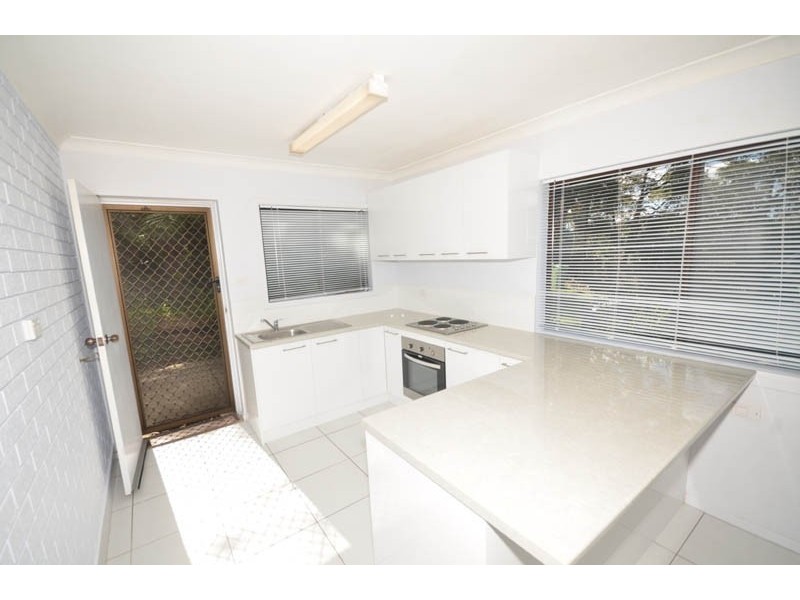 2/4 Walder Cr, Avoca Beach NSW 2251