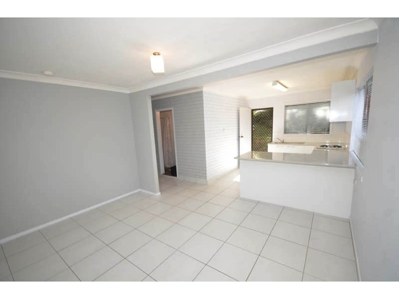 2/4 Walder Cr, Avoca Beach NSW 2251