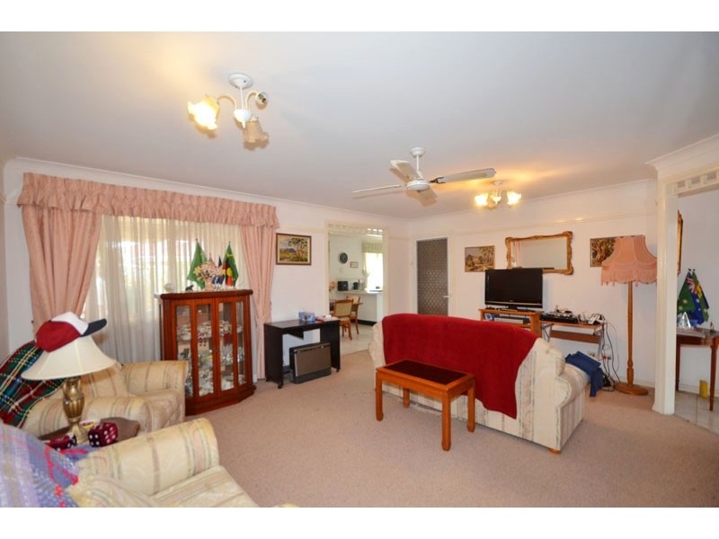 3A Melville St, Kincumber NSW 2251