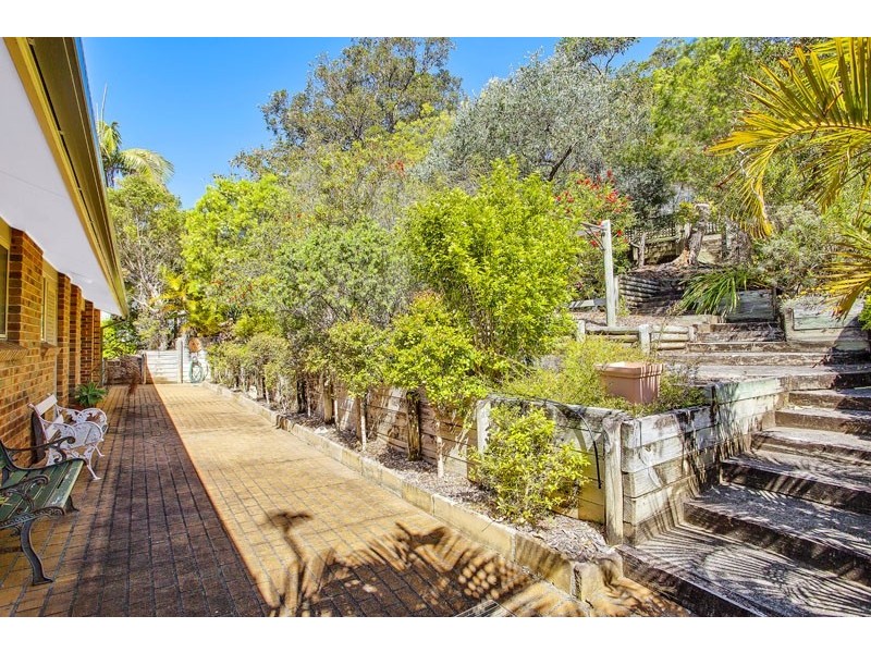 39 Ascot Ave, Avoca Beach NSW 2251