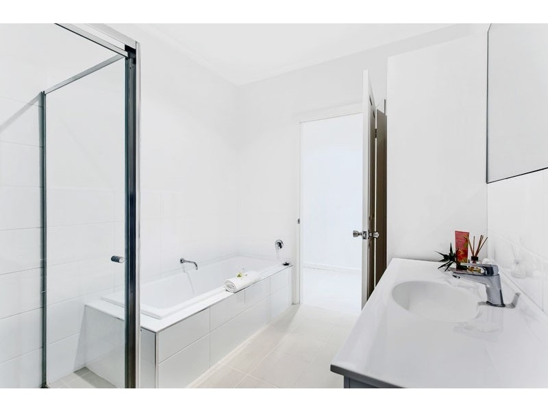 18 Seaview Ave, Wamberal NSW 2260