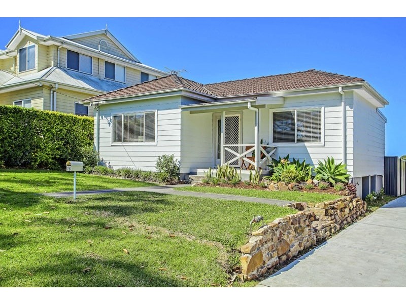 18 Seaview Ave, Wamberal NSW 2260