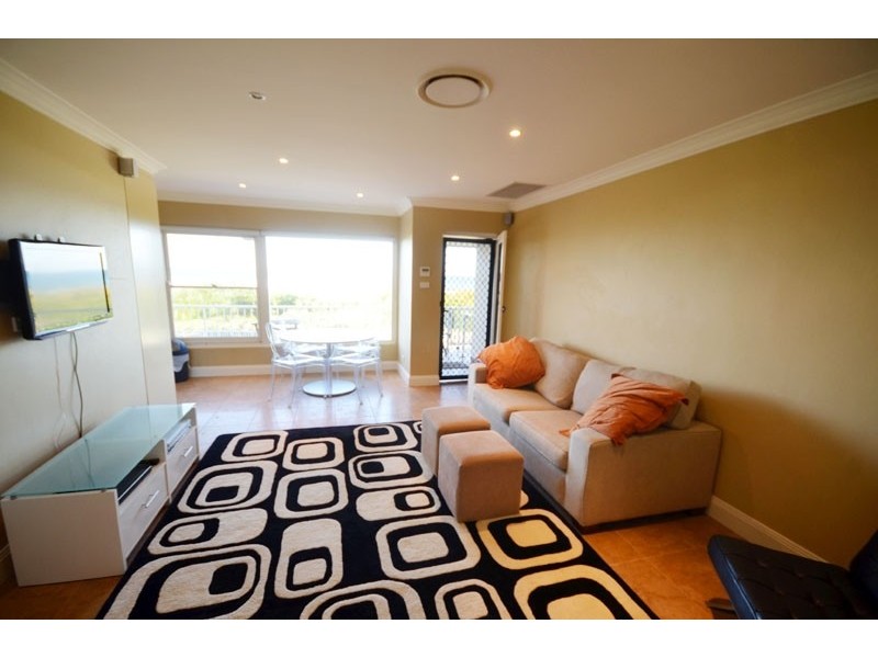 1/161 Avoca Drive, Avoca Beach NSW 2251