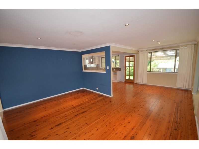 15 Segura Street, Copacabana NSW 2251