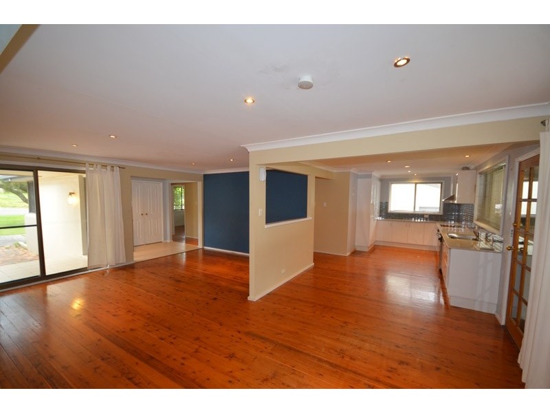 15 Segura Street, Copacabana NSW 2251