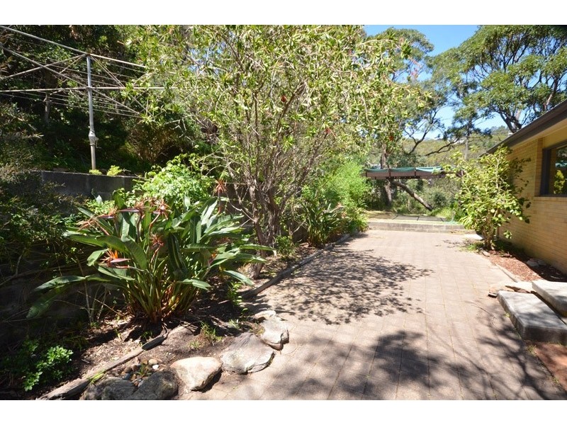 15 Redondo Street, Copacabana NSW 2251