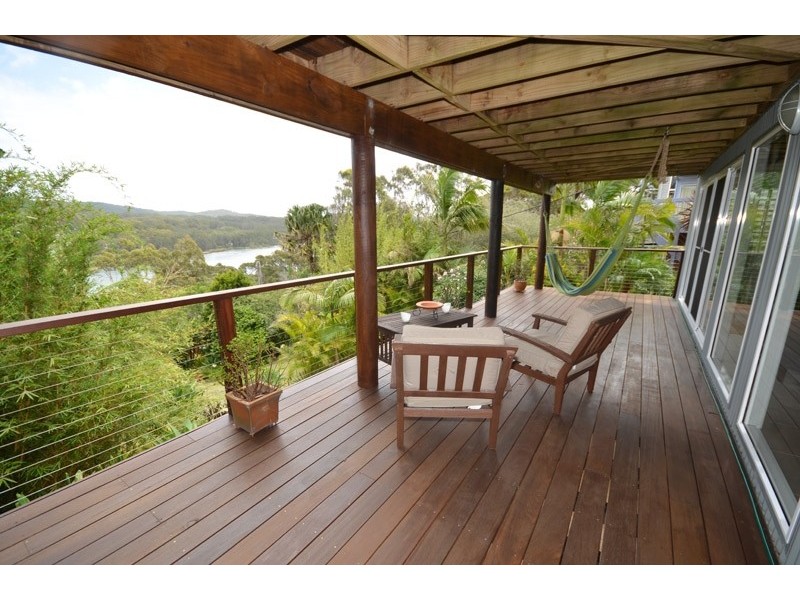 152 Copacabana Drive, Copacabana NSW 2251