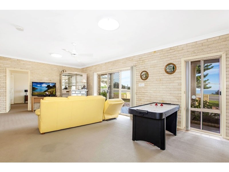 180 Del Monte Place, Copacabana NSW 2251