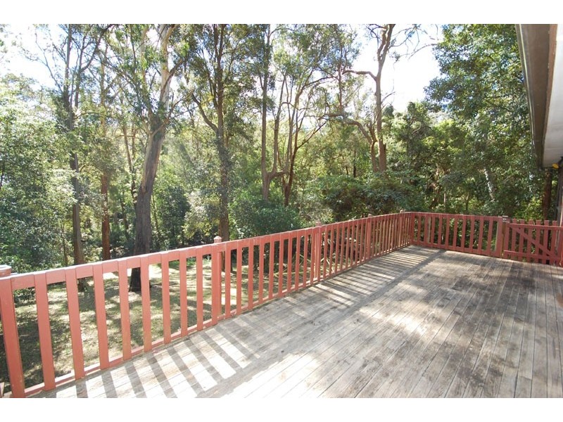 182 Copacabana Drive, Copacabana NSW 2251