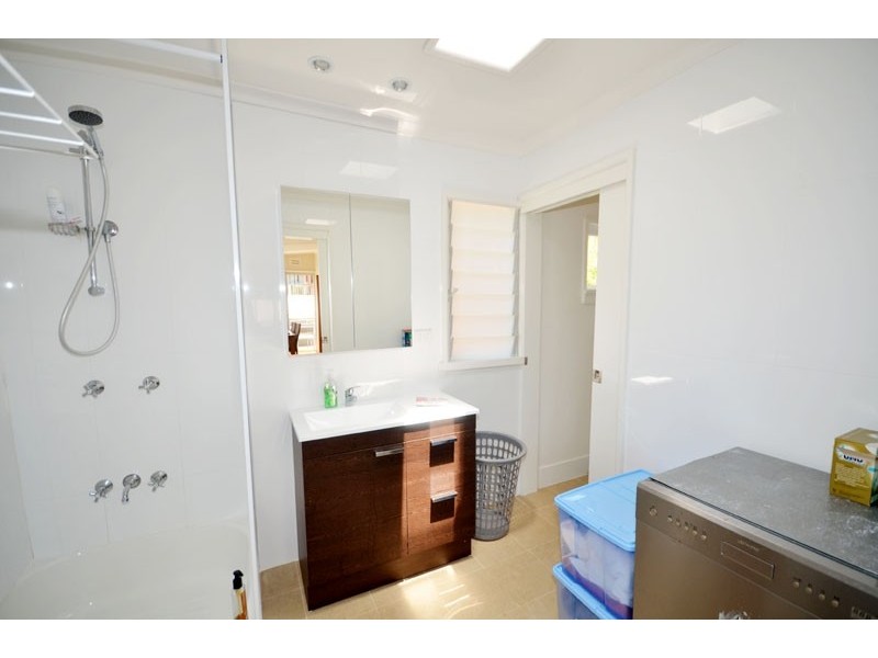 25 Ensenada Rd, Copacabana NSW 2251