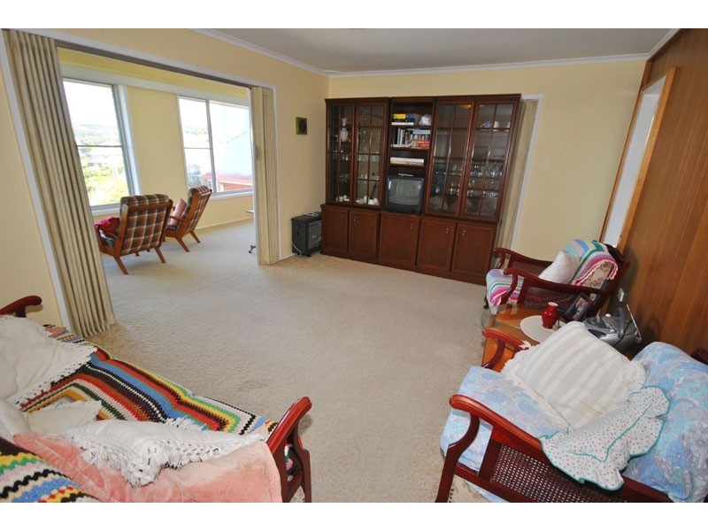 14 Helen Dr, Copacabana NSW 2251