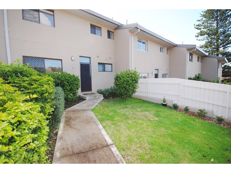 4/15-19 Kurrawyba Ave, Terrigal NSW 2260