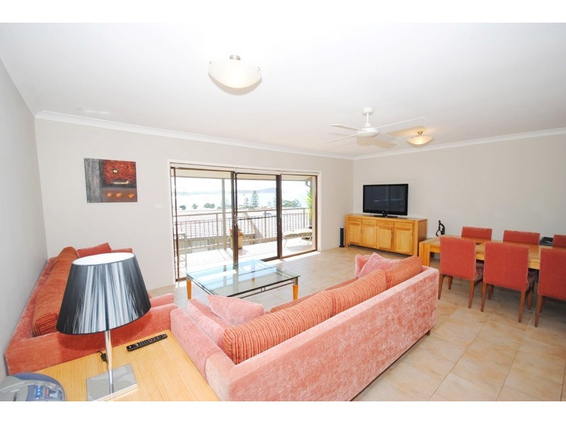 4/15-19 Kurrawyba Ave, Terrigal NSW 2260