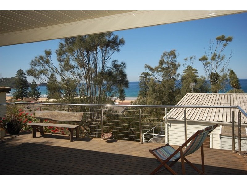 2  Austral Avenue, Avoca Beach NSW 2251