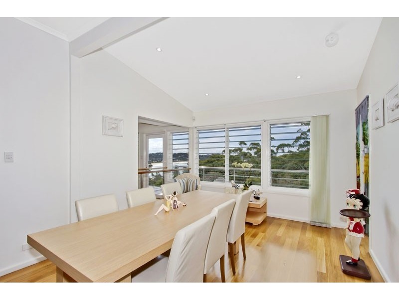38 Fairscene Cr, Avoca Beach NSW 2251