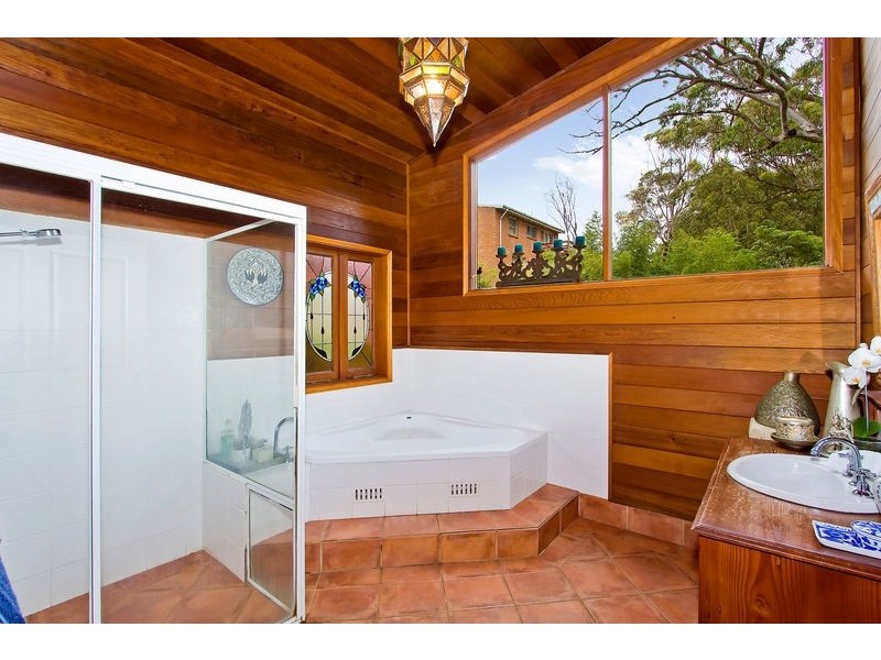 83 Cape Three Pts Rd, Avoca Beach NSW 2251