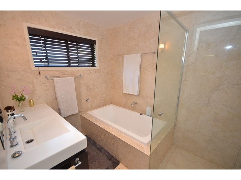 192 Wells Street, Springfield NSW 2250