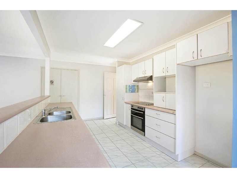 1/215 The Round Dr, Avoca Beach NSW 2251