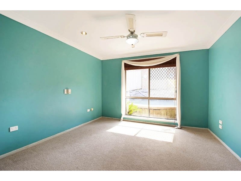 1/215 The Round Dr, Avoca Beach NSW 2251