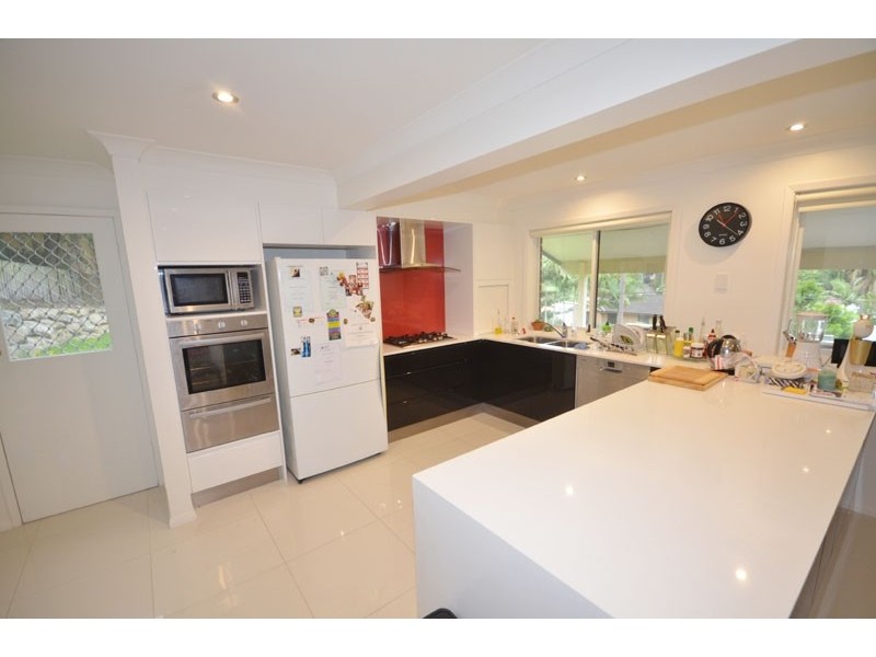 1 Clements Drive, Avoca Beach NSW 2251