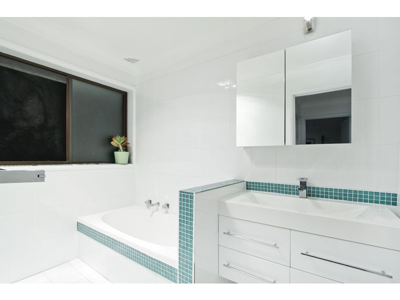 193 Copacabana Drive, Copacabana NSW 2251