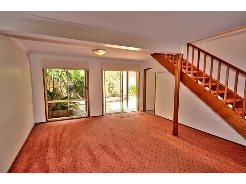 1/199 The Round Dr, Avoca Beach NSW 2251