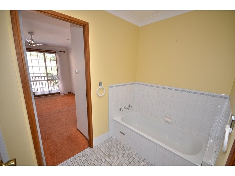 1/199 The Round Dr, Avoca Beach NSW 2251