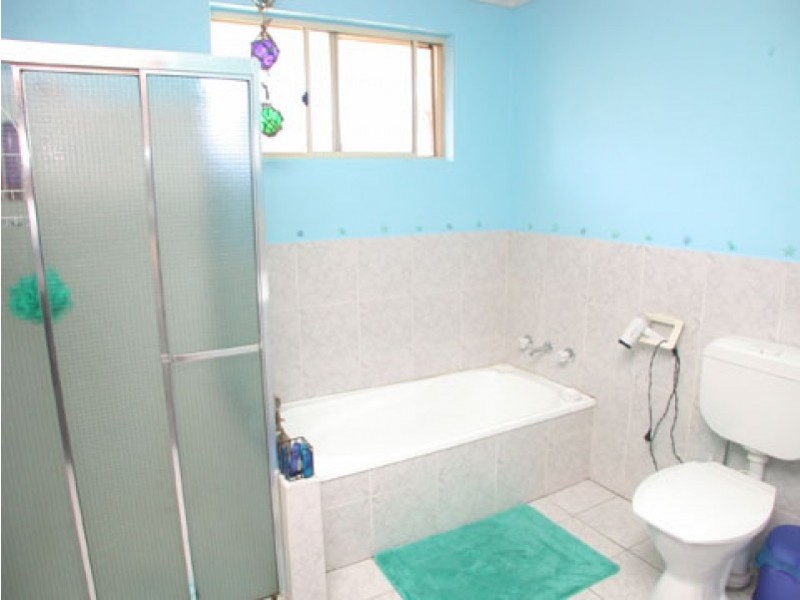 2/197 The Round Drive, Avoca Beach NSW 2251