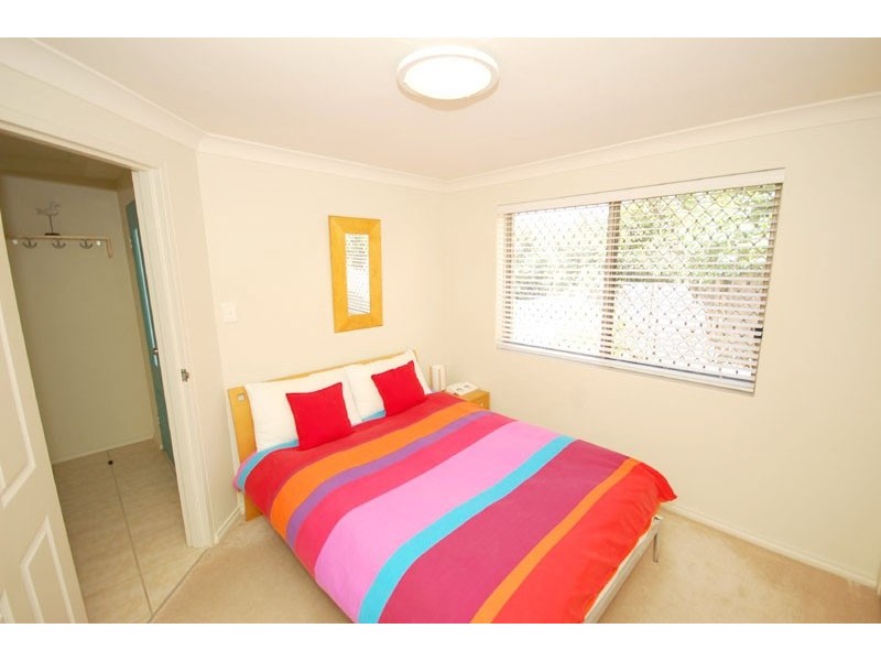 2/7 Smillie Avenue, Terrigal NSW 2260