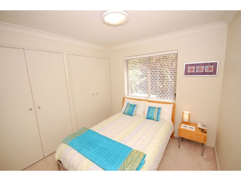 2/7 Smillie Avenue, Terrigal NSW 2260