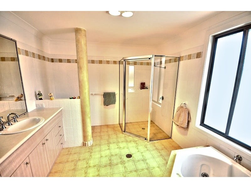 42  Surf Rider Avenue, North Avoca NSW 2260