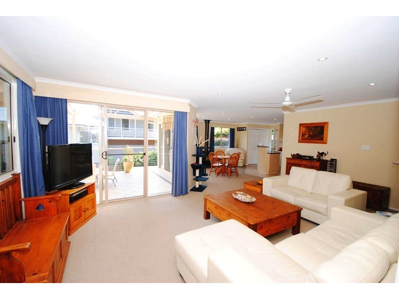 17 Reynolds Road, Avoca Beach NSW 2251