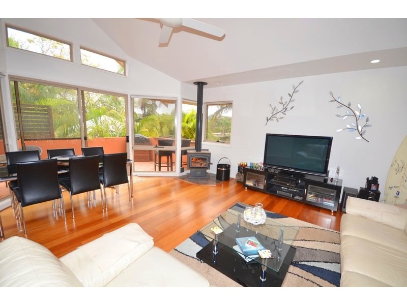 2/7 Ocean Street, North Avoca NSW 2260