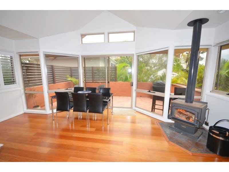 2/7 Ocean Street, North Avoca NSW 2260