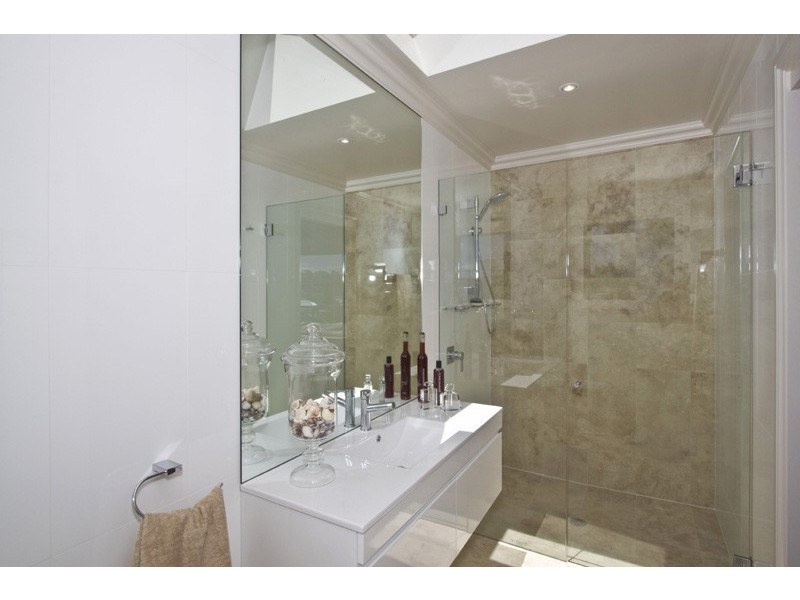 66a Avoca Drive, Avoca Beach NSW 2251