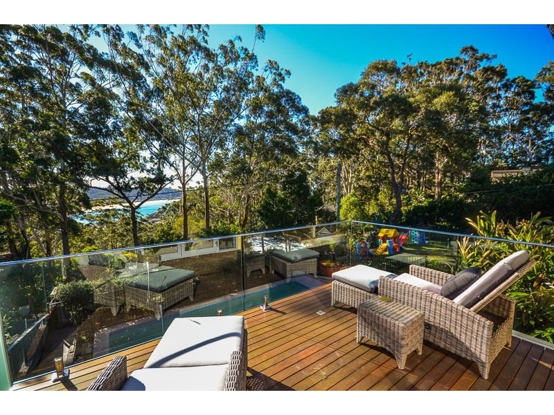 16 Endeavour Drive, Avoca Beach NSW 2251