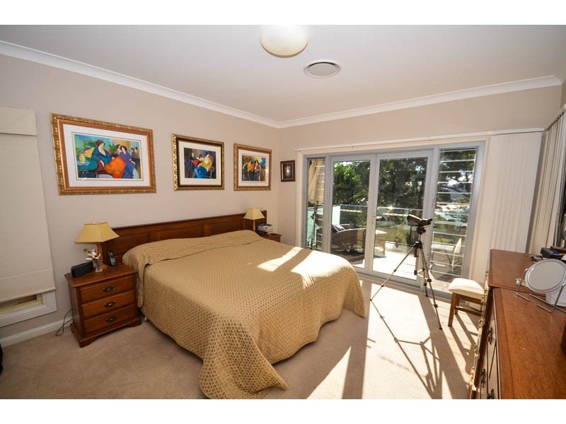 16 Endeavour Drive, Avoca Beach NSW 2251
