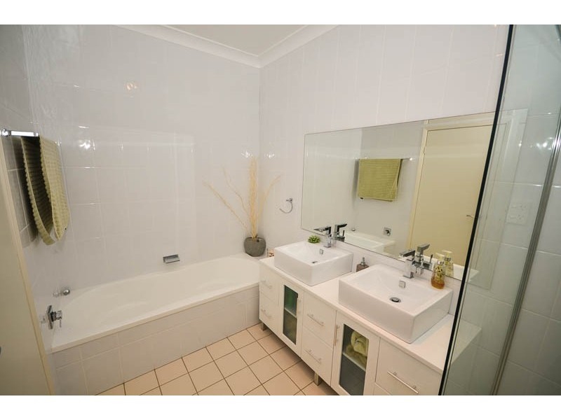 16 Endeavour Drive, Avoca Beach NSW 2251