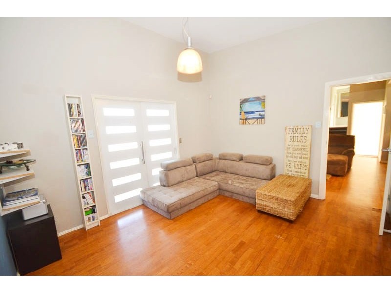 16 Segura St, Copacabana NSW 2251
